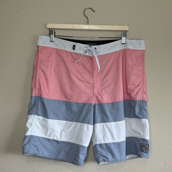 Vans shorts mens 36 striped swim trunks grey white & pink - Picture 1 of 12